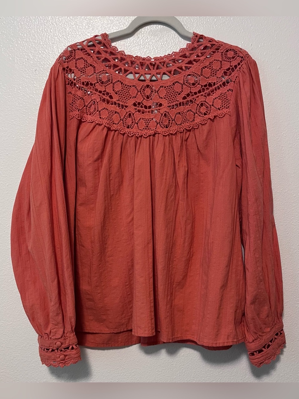 Torrid 100% Cotton Crochet Long Balloon Sleeve Blouse - Rust / Salmon